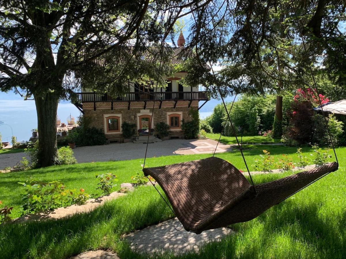 Private Luxury Spa & Silence Retreat With Spectacular View Over The Lake Maggiore 斯特雷萨 外观 照片