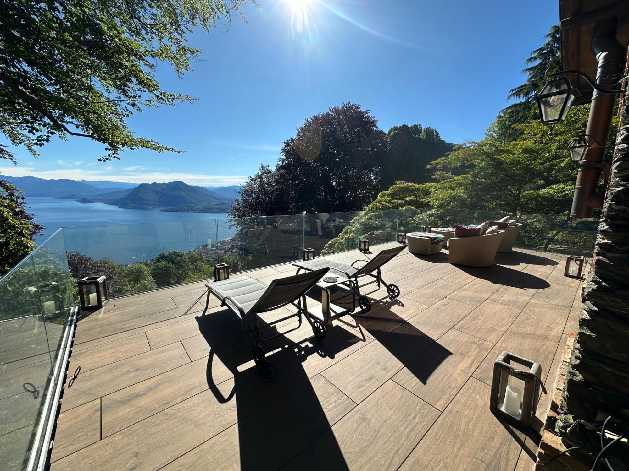 Private Luxury Spa & Silence Retreat With Spectacular View Over The Lake Maggiore 斯特雷萨 外观 照片
